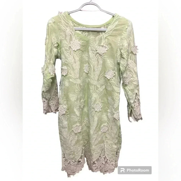 3/$20. Indian tunic green with floral lace applicay detail side slip hand made - Picture 1 of 10